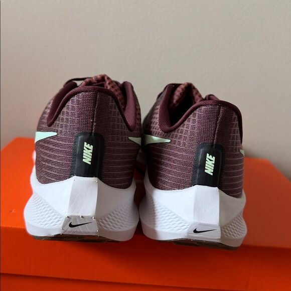 WMNS) Nike Air Zoom Pegasus 39  Nike Air Zoom Pegasus 39 Rust Brown DH4072-600 Women’s Size 7.5